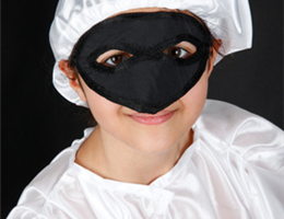 Pulcinella sorridente.